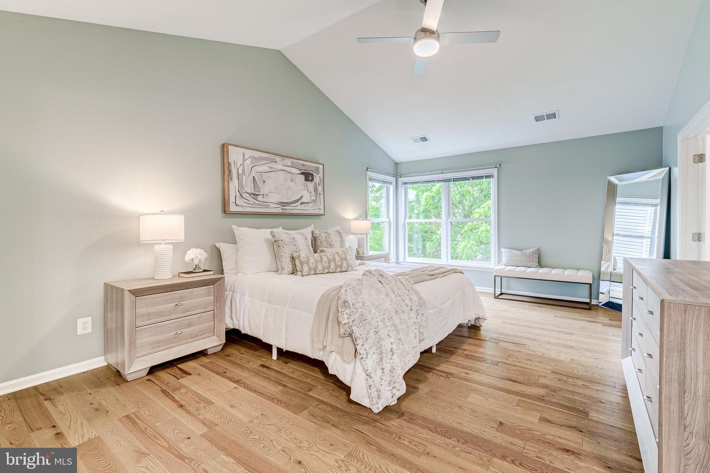5107 DOYLE LN, CENTREVILLE, Virginia 20120, 4 Bedrooms Bedrooms, ,3 BathroomsBathrooms,Residential,For sale,5107 DOYLE LN,VAFX2242874 MLS # VAFX2242874