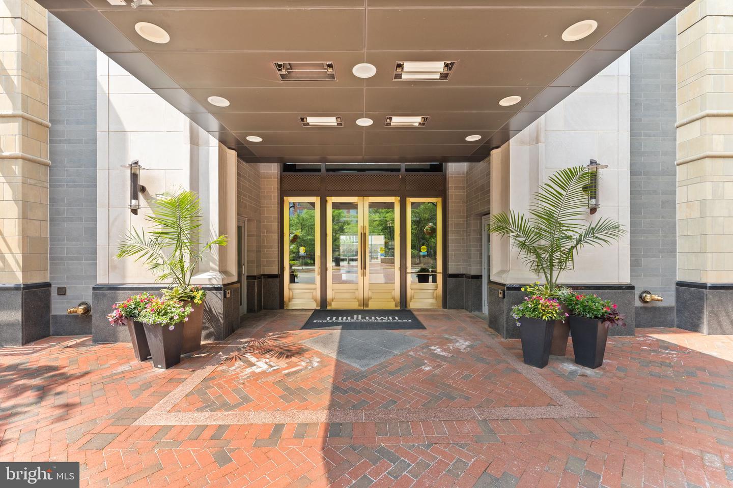 11990 MARKET ST #701, RESTON, Virginia 20190, 2 Bedrooms Bedrooms, ,2 BathroomsBathrooms,Residential,For sale,11990 MARKET ST #701,VAFX2242742 MLS # VAFX2242742