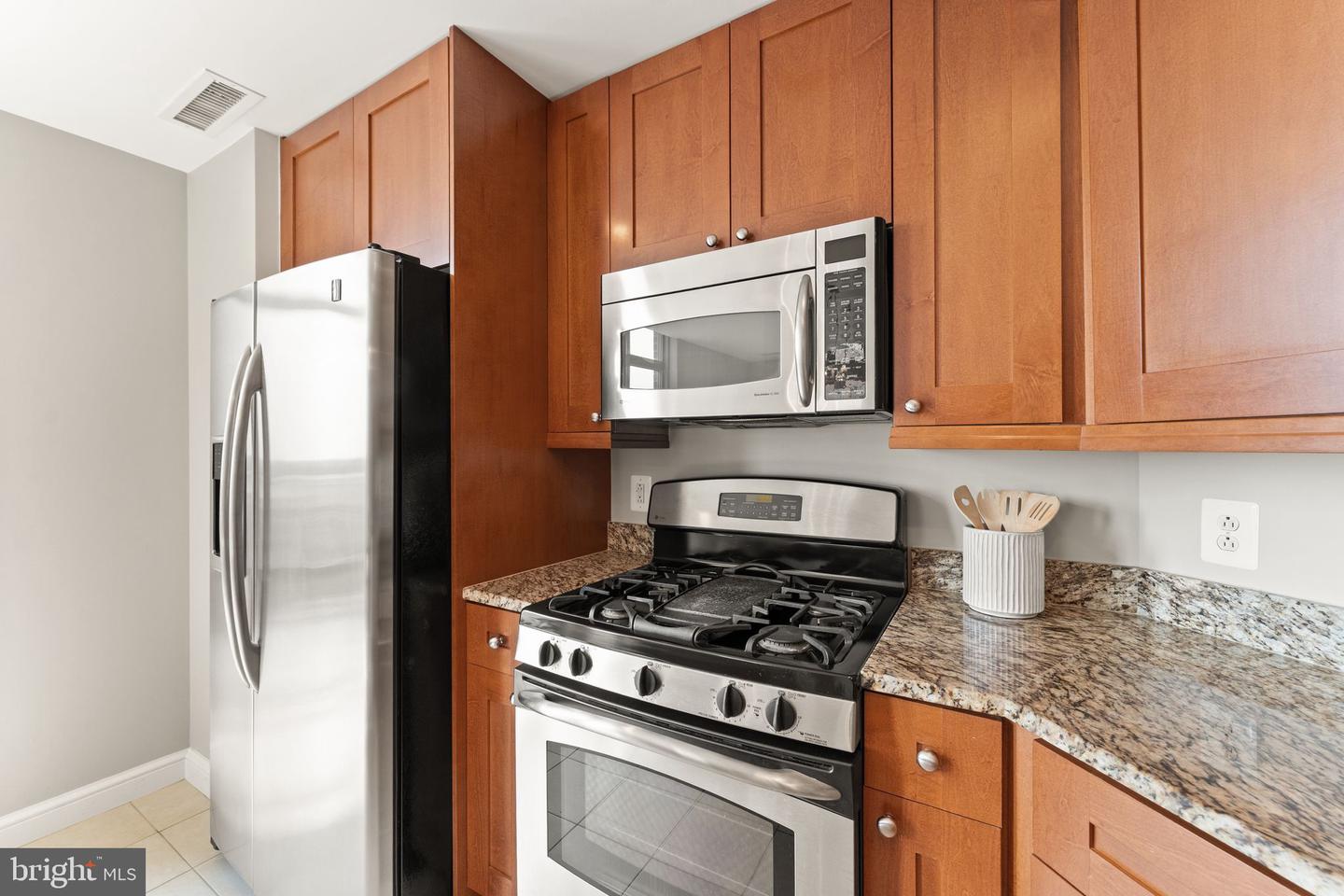 11990 MARKET ST #701, RESTON, Virginia 20190, 2 Bedrooms Bedrooms, ,2 BathroomsBathrooms,Residential,For sale,11990 MARKET ST #701,VAFX2242742 MLS # VAFX2242742