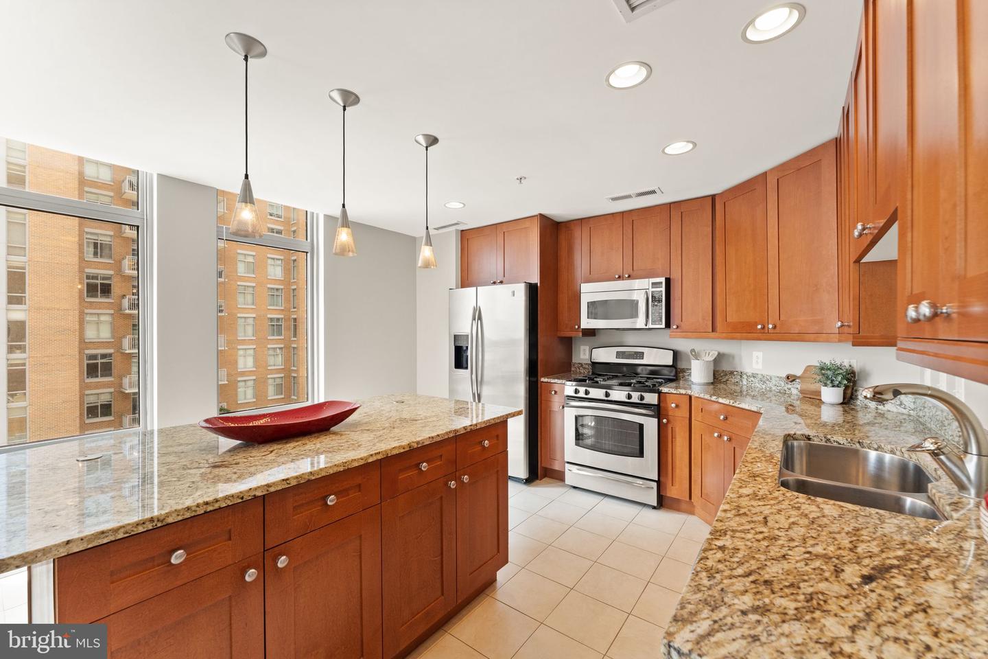 11990 MARKET ST #701, RESTON, Virginia 20190, 2 Bedrooms Bedrooms, ,2 BathroomsBathrooms,Residential,For sale,11990 MARKET ST #701,VAFX2242742 MLS # VAFX2242742