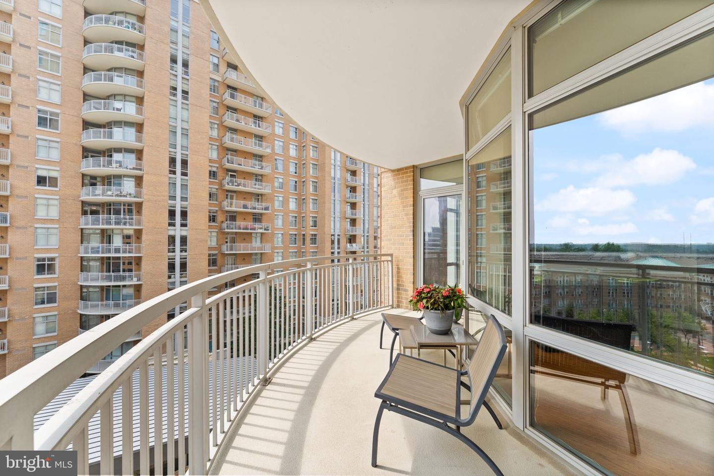 11990 MARKET ST #701, RESTON, Virginia 20190, 2 Bedrooms Bedrooms, ,2 BathroomsBathrooms,Residential,For sale,11990 MARKET ST #701,VAFX2242742 MLS # VAFX2242742