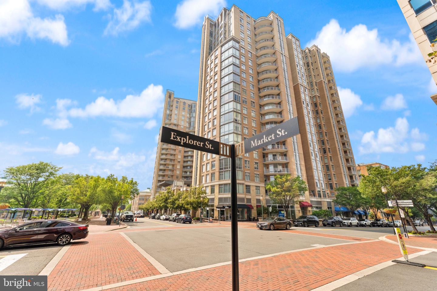 11990 MARKET ST #701, RESTON, Virginia 20190, 2 Bedrooms Bedrooms, ,2 BathroomsBathrooms,Residential,For sale,11990 MARKET ST #701,VAFX2242742 MLS # VAFX2242742