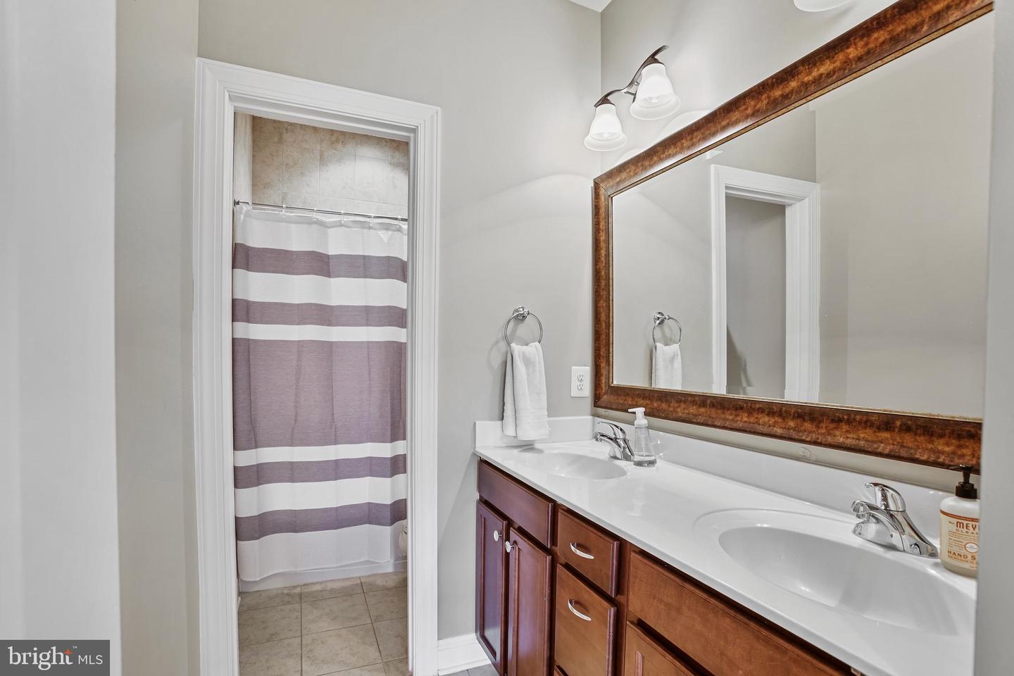 18604 WILD RASPBERRY DR, PURCELLVILLE, Virginia 20132, 5 Bedrooms Bedrooms, ,3 BathroomsBathrooms,Residential,For sale,18604 WILD RASPBERRY DR,VALO2097630 MLS # VALO2097630