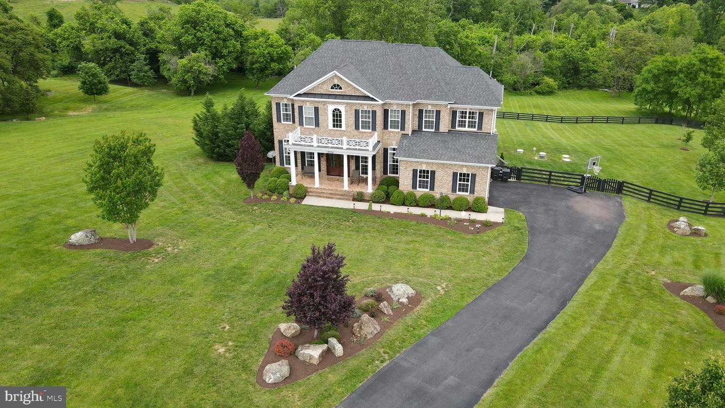 18604 WILD RASPBERRY DR, PURCELLVILLE, Virginia 20132, 5 Bedrooms Bedrooms, ,3 BathroomsBathrooms,Residential,For sale,18604 WILD RASPBERRY DR,VALO2097630 MLS # VALO2097630