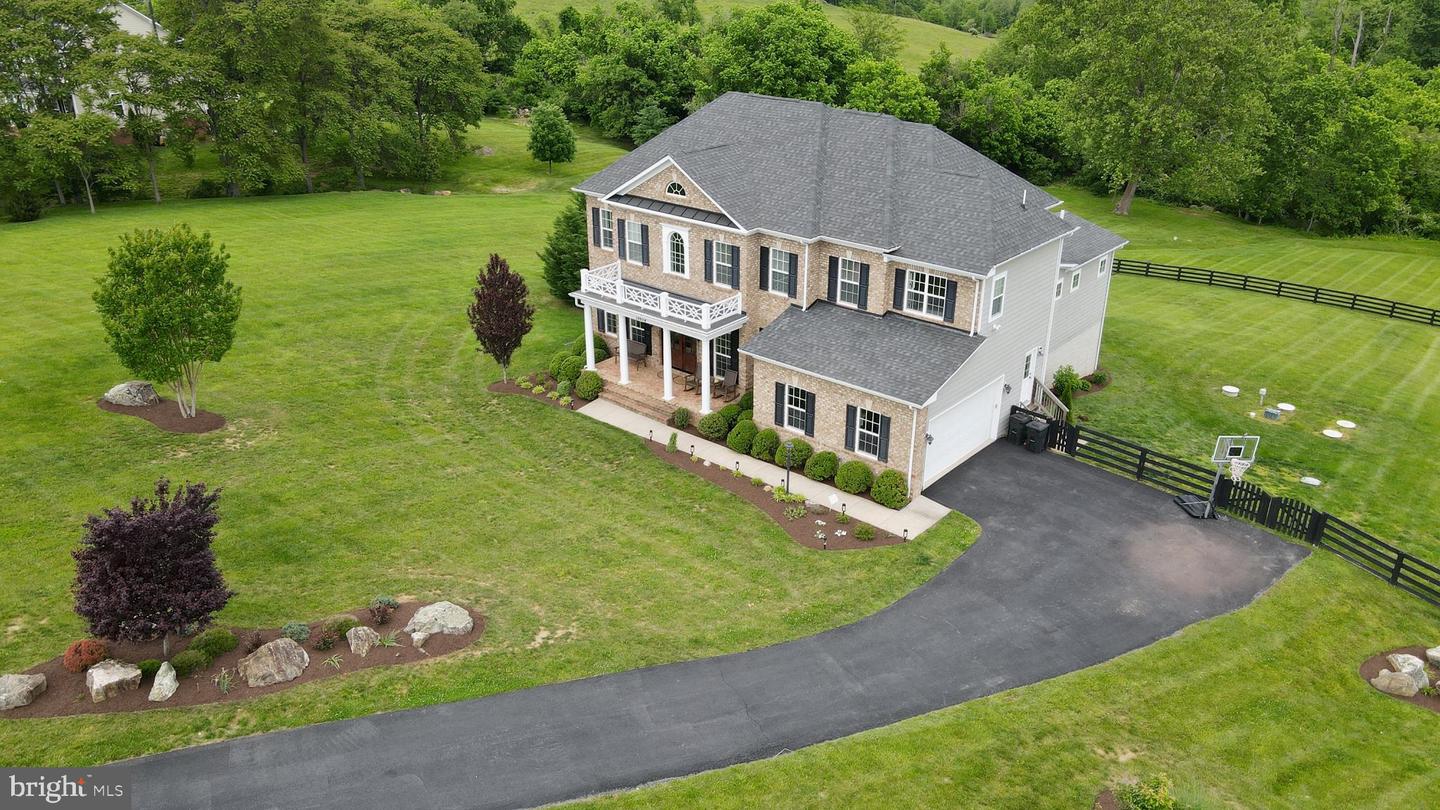 18604 WILD RASPBERRY DR, PURCELLVILLE, Virginia 20132, 5 Bedrooms Bedrooms, ,3 BathroomsBathrooms,Residential,For sale,18604 WILD RASPBERRY DR,VALO2097630 MLS # VALO2097630