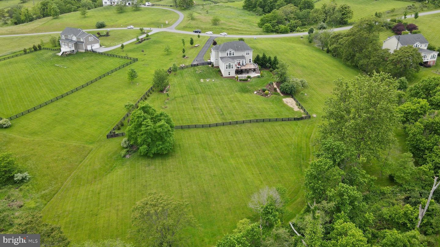 18604 WILD RASPBERRY DR, PURCELLVILLE, Virginia 20132, 5 Bedrooms Bedrooms, ,3 BathroomsBathrooms,Residential,For sale,18604 WILD RASPBERRY DR,VALO2097630 MLS # VALO2097630