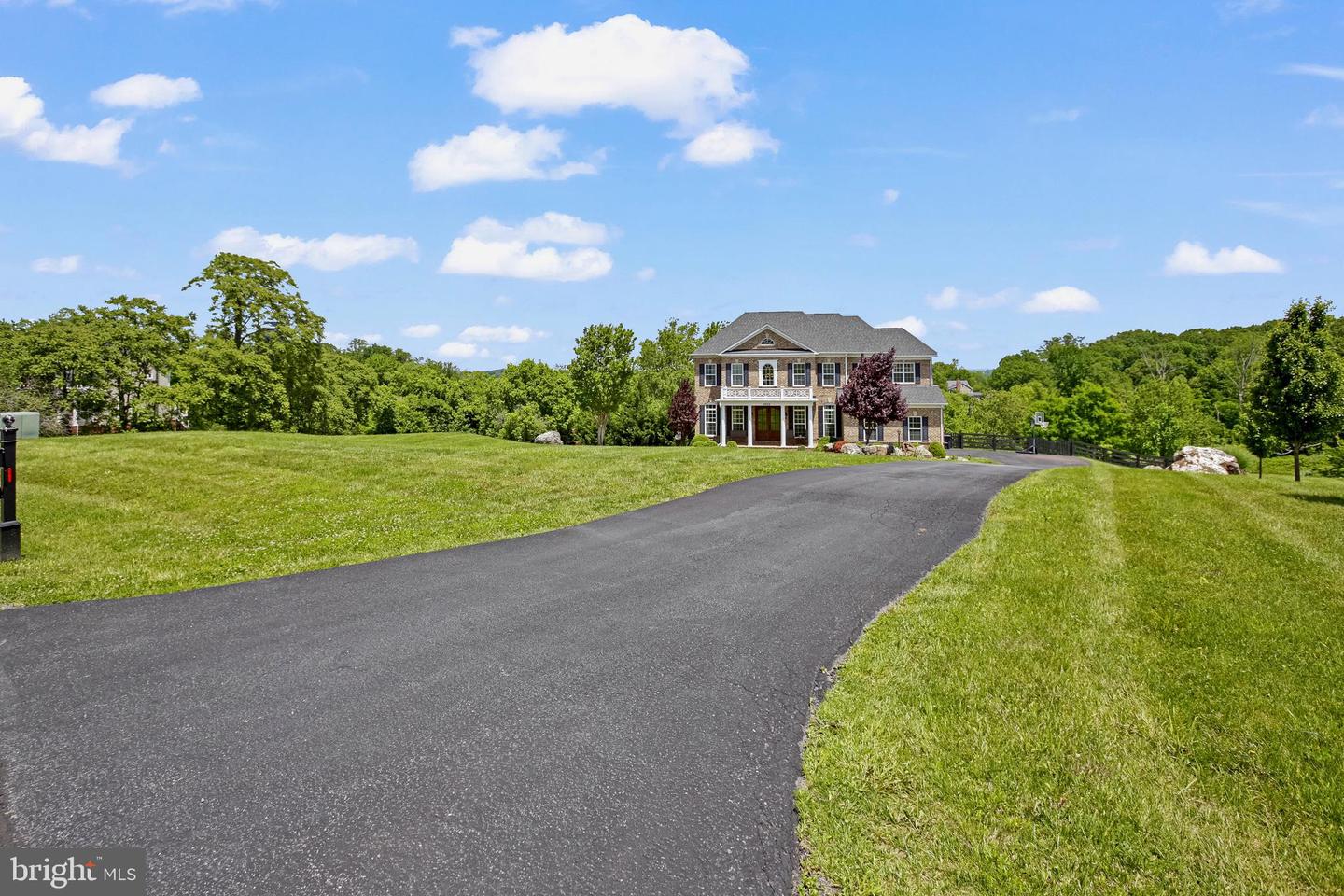 18604 WILD RASPBERRY DR, PURCELLVILLE, Virginia 20132, 5 Bedrooms Bedrooms, ,3 BathroomsBathrooms,Residential,For sale,18604 WILD RASPBERRY DR,VALO2097630 MLS # VALO2097630