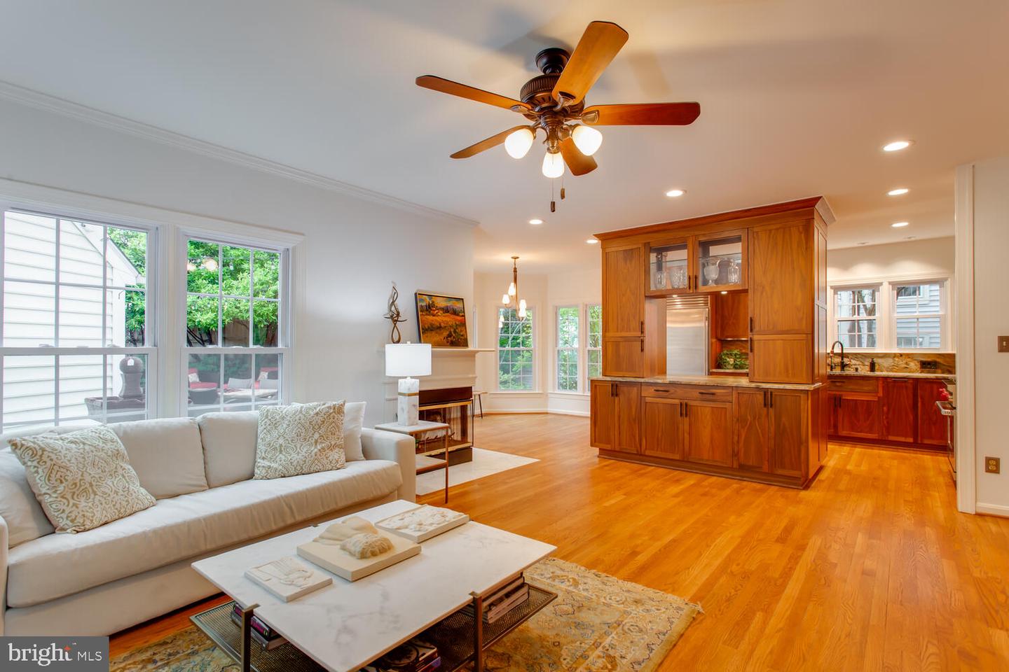 1201 DARTMOUTH RD, ALEXANDRIA, Virginia 22314, 4 Bedrooms Bedrooms, 13 Rooms Rooms,3 BathroomsBathrooms,Residential,For sale,1201 DARTMOUTH RD,VAAX2045650 MLS # VAAX2045650