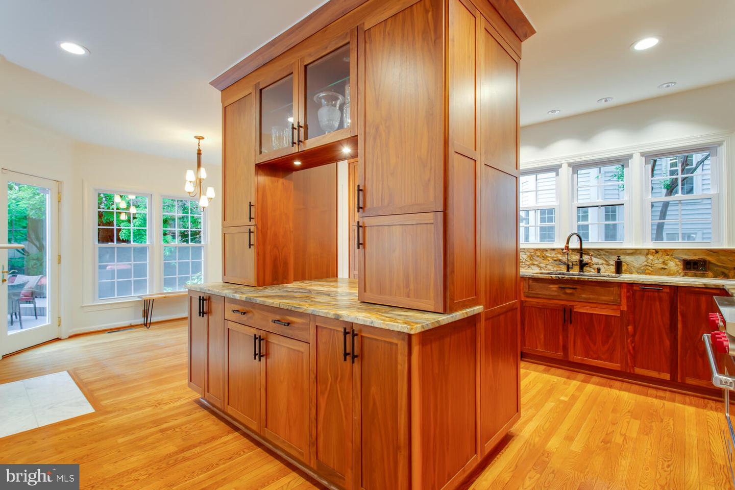 1201 DARTMOUTH RD, ALEXANDRIA, Virginia 22314, 4 Bedrooms Bedrooms, 13 Rooms Rooms,3 BathroomsBathrooms,Residential,For sale,1201 DARTMOUTH RD,VAAX2045650 MLS # VAAX2045650