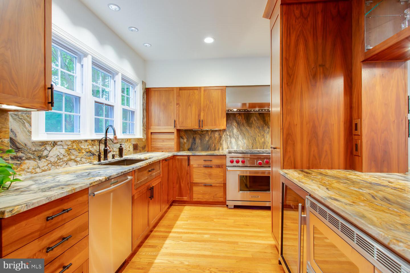 1201 DARTMOUTH RD, ALEXANDRIA, Virginia 22314, 4 Bedrooms Bedrooms, 13 Rooms Rooms,3 BathroomsBathrooms,Residential,For sale,1201 DARTMOUTH RD,VAAX2045650 MLS # VAAX2045650