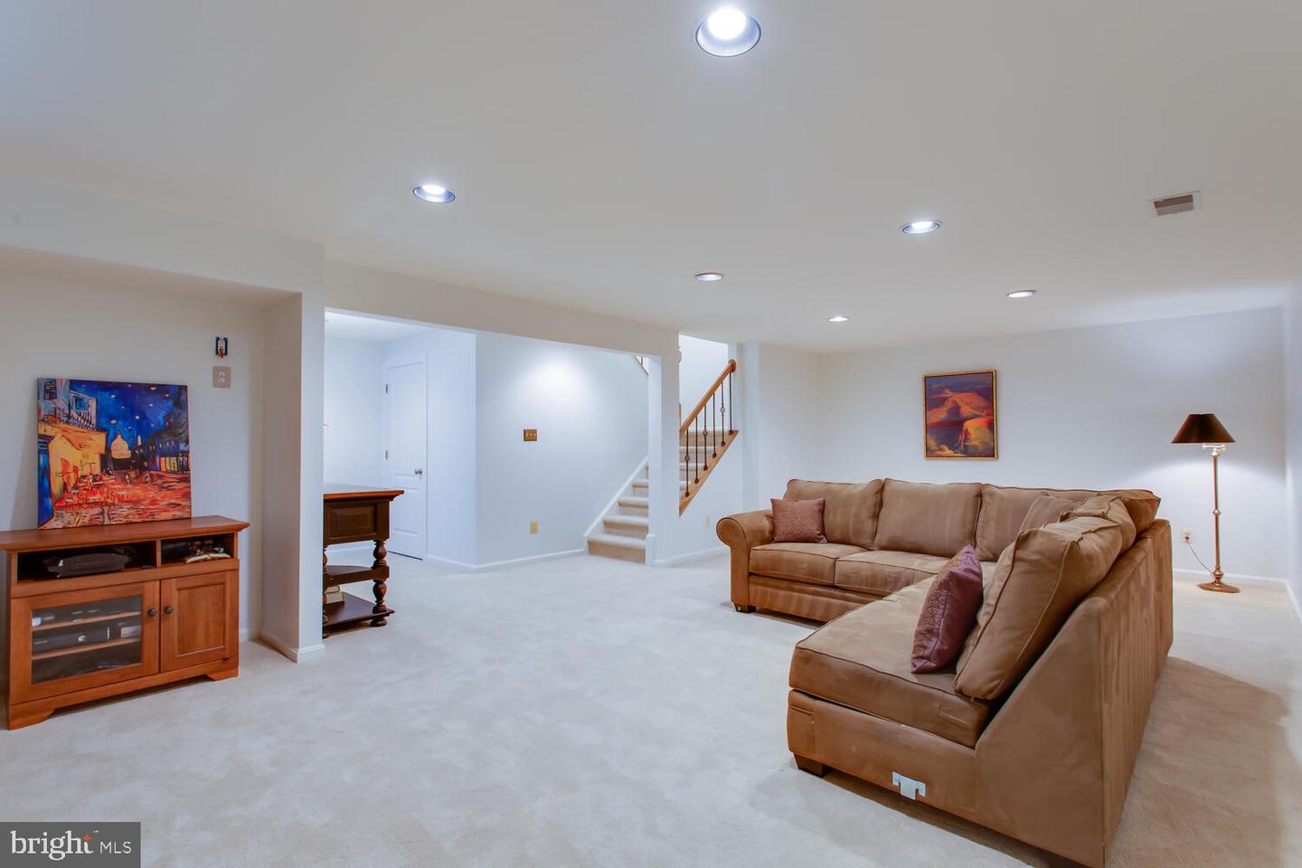 1201 DARTMOUTH RD, ALEXANDRIA, Virginia 22314, 4 Bedrooms Bedrooms, 13 Rooms Rooms,3 BathroomsBathrooms,Residential,For sale,1201 DARTMOUTH RD,VAAX2045650 MLS # VAAX2045650