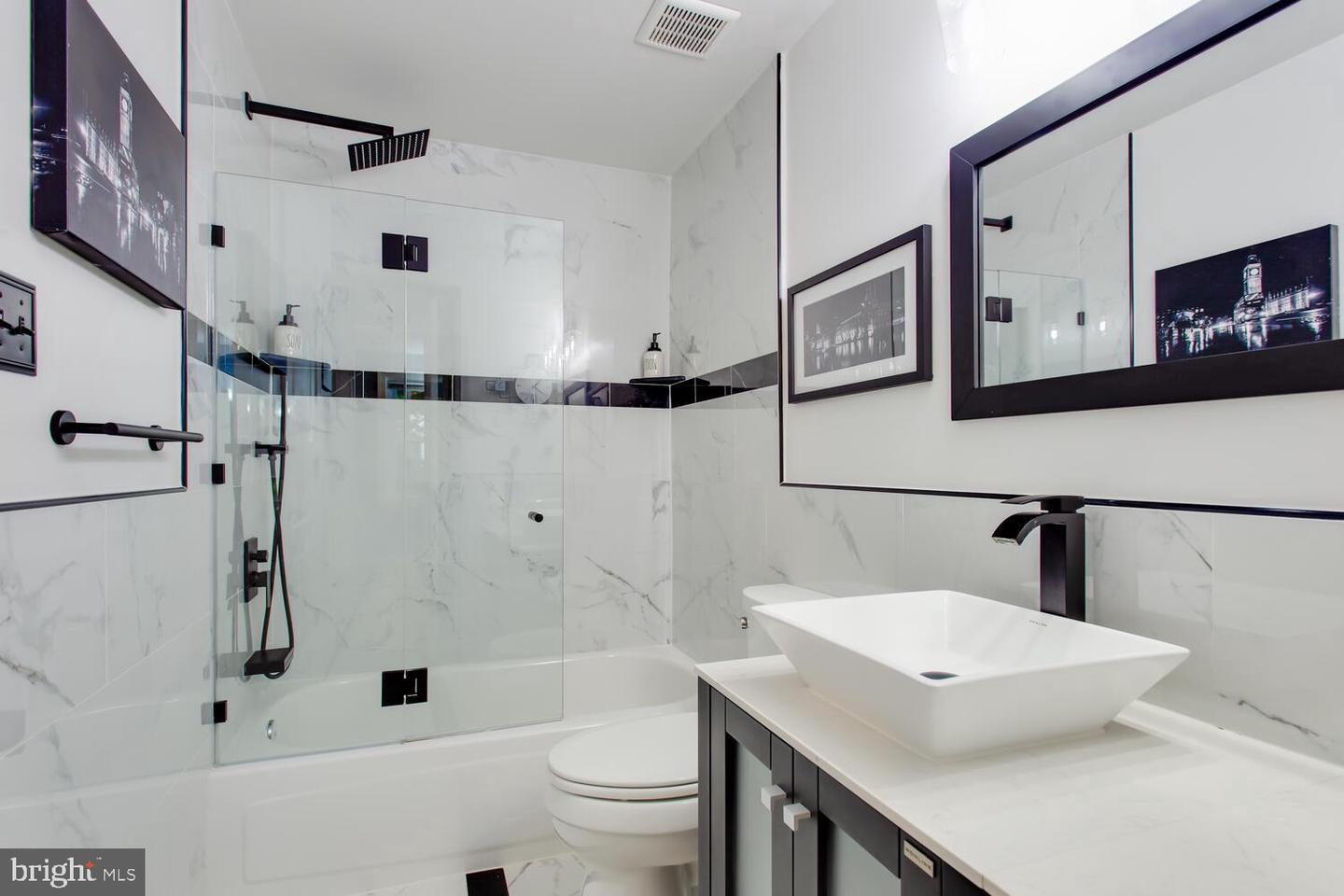 1201 DARTMOUTH RD, ALEXANDRIA, Virginia 22314, 4 Bedrooms Bedrooms, 13 Rooms Rooms,3 BathroomsBathrooms,Residential,For sale,1201 DARTMOUTH RD,VAAX2045650 MLS # VAAX2045650