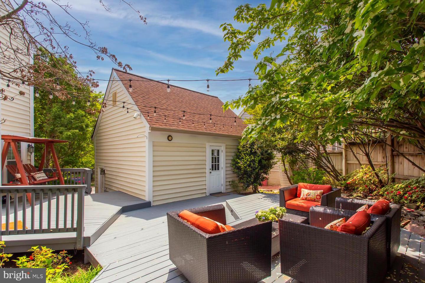 1201 DARTMOUTH RD, ALEXANDRIA, Virginia 22314, 4 Bedrooms Bedrooms, 13 Rooms Rooms,3 BathroomsBathrooms,Residential,For sale,1201 DARTMOUTH RD,VAAX2045650 MLS # VAAX2045650