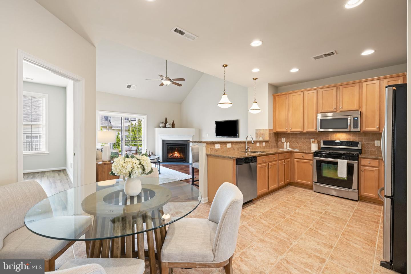 44372 SUNSET MAPLE DR, ASHBURN, Virginia 20147, 3 Bedrooms Bedrooms, ,2 BathroomsBathrooms,Residential,For sale,44372 SUNSET MAPLE DR,VALO2097602 MLS # VALO2097602