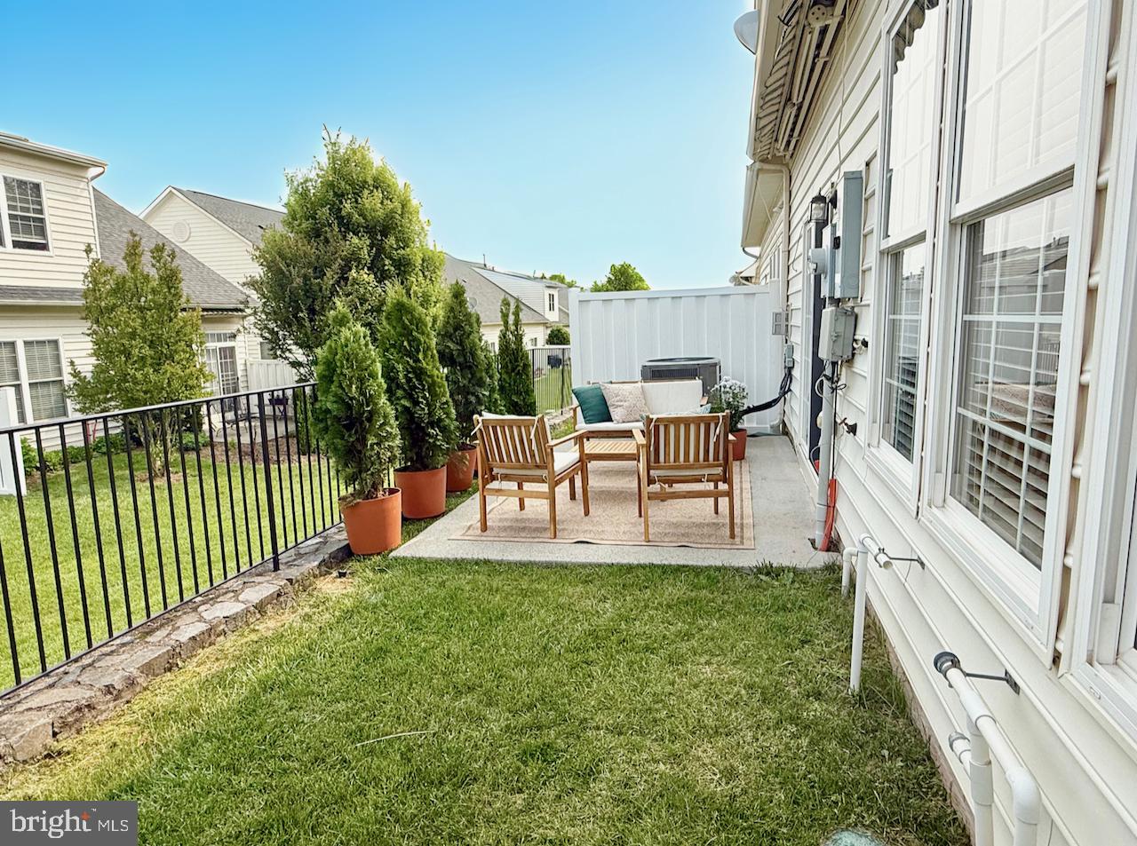 44372 SUNSET MAPLE DR, ASHBURN, Virginia 20147, 3 Bedrooms Bedrooms, ,2 BathroomsBathrooms,Residential,For sale,44372 SUNSET MAPLE DR,VALO2097602 MLS # VALO2097602