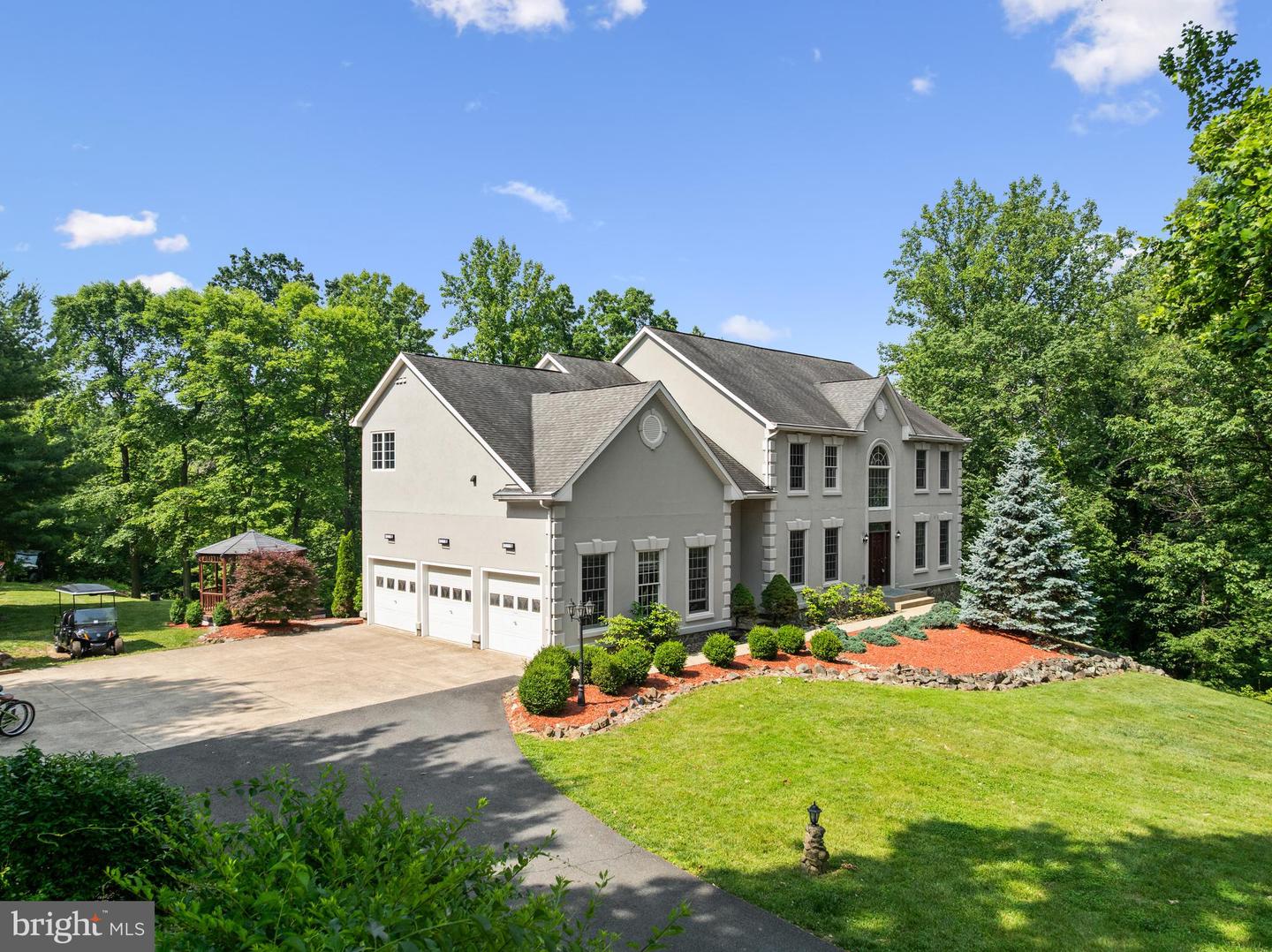 34905 GIDNEY CT, ROUND HILL, Virginia 20141, 6 Bedrooms Bedrooms, ,4 BathroomsBathrooms,Residential,For sale,34905 GIDNEY CT,VALO2097622 MLS # VALO2097622
