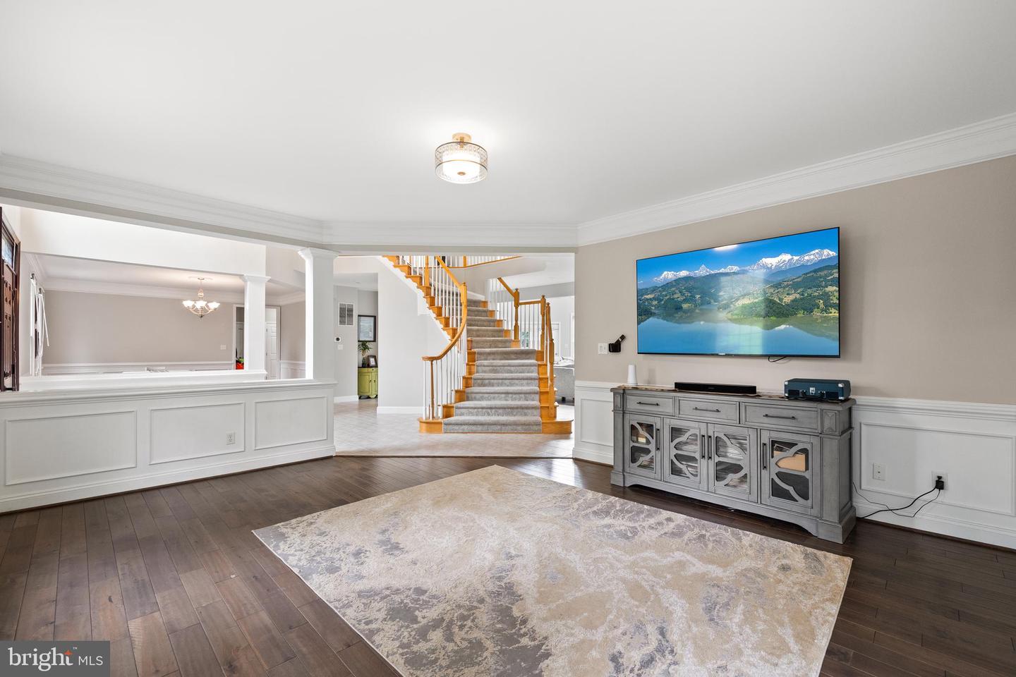 34905 GIDNEY CT, ROUND HILL, Virginia 20141, 6 Bedrooms Bedrooms, ,4 BathroomsBathrooms,Residential,For sale,34905 GIDNEY CT,VALO2097622 MLS # VALO2097622