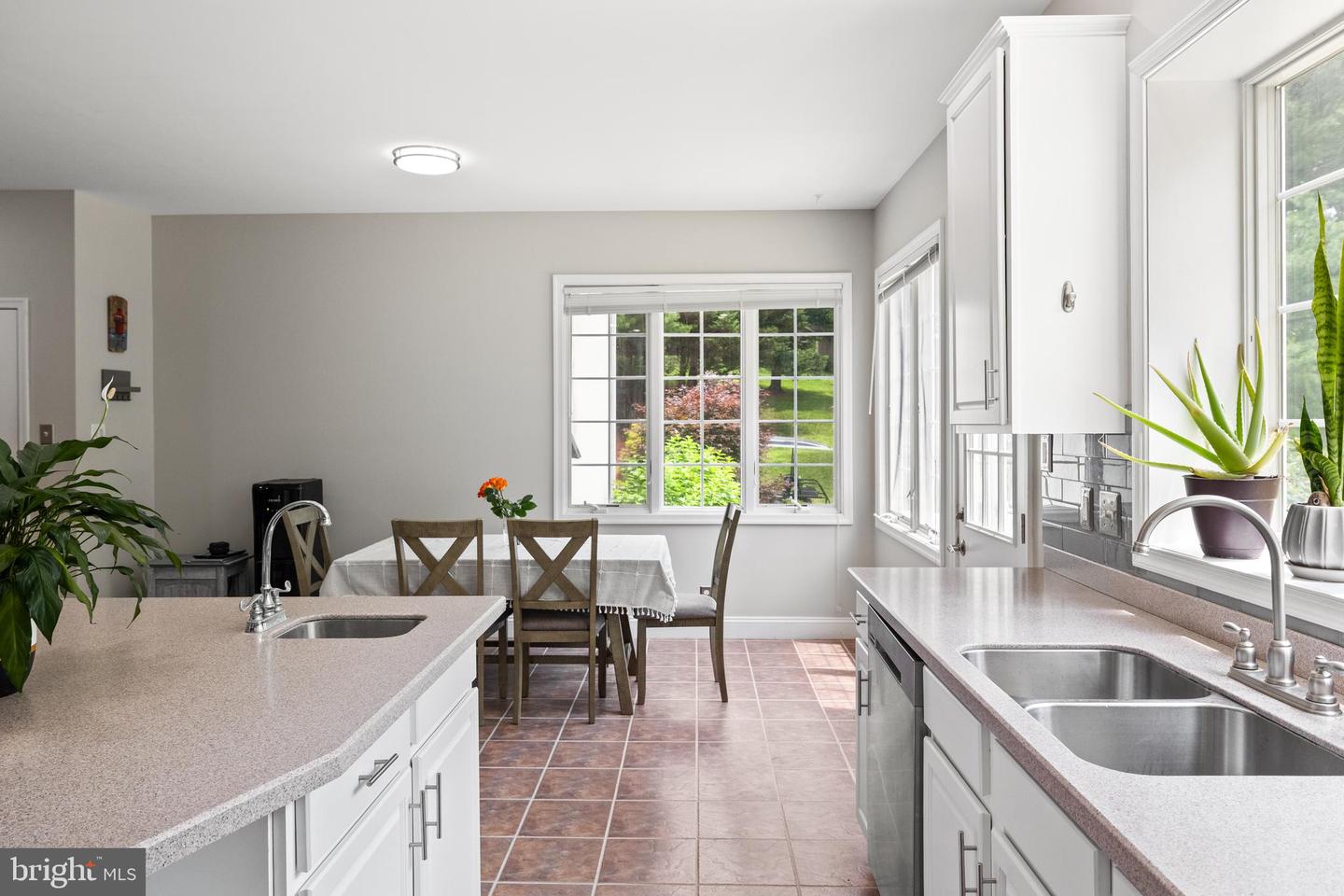 34905 GIDNEY CT, ROUND HILL, Virginia 20141, 6 Bedrooms Bedrooms, ,4 BathroomsBathrooms,Residential,For sale,34905 GIDNEY CT,VALO2097622 MLS # VALO2097622