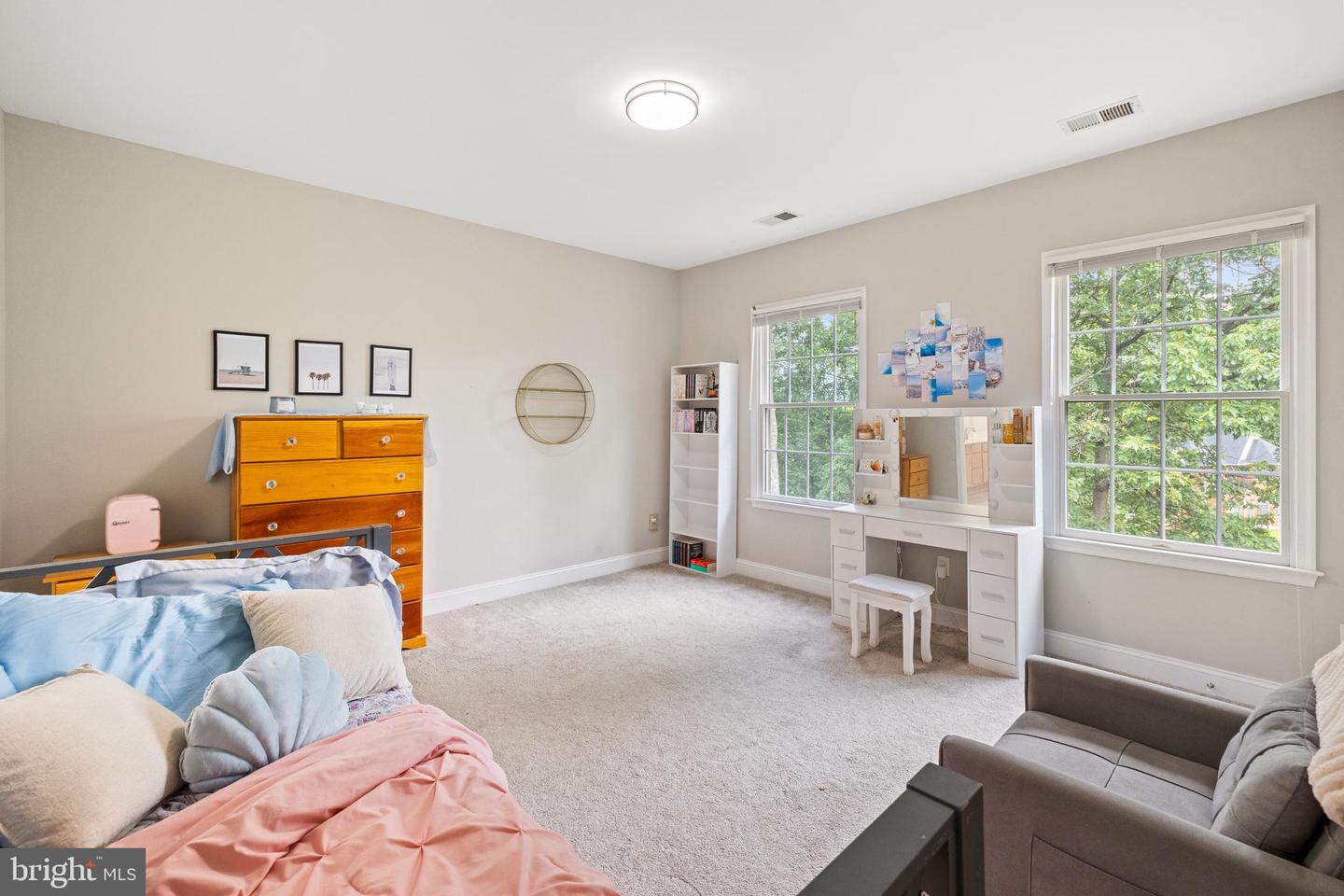34905 GIDNEY CT, ROUND HILL, Virginia 20141, 6 Bedrooms Bedrooms, ,4 BathroomsBathrooms,Residential,For sale,34905 GIDNEY CT,VALO2097622 MLS # VALO2097622