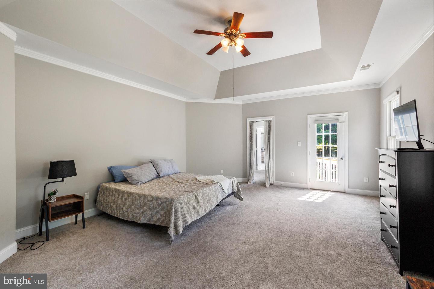 34905 GIDNEY CT, ROUND HILL, Virginia 20141, 6 Bedrooms Bedrooms, ,4 BathroomsBathrooms,Residential,For sale,34905 GIDNEY CT,VALO2097622 MLS # VALO2097622