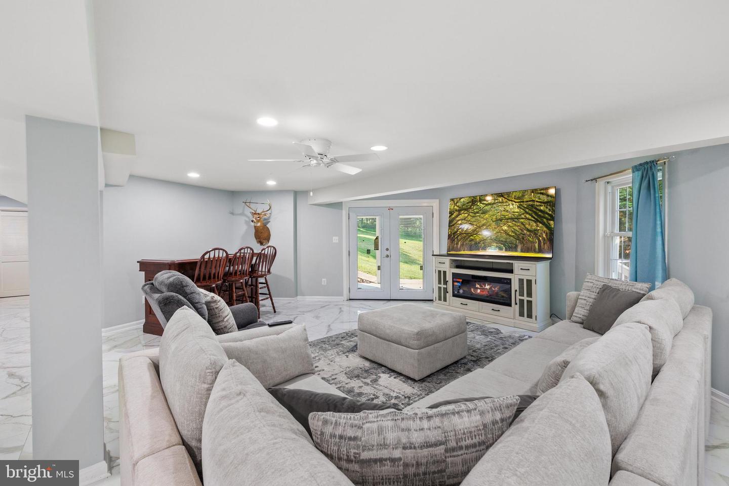 34905 GIDNEY CT, ROUND HILL, Virginia 20141, 6 Bedrooms Bedrooms, ,4 BathroomsBathrooms,Residential,For sale,34905 GIDNEY CT,VALO2097622 MLS # VALO2097622