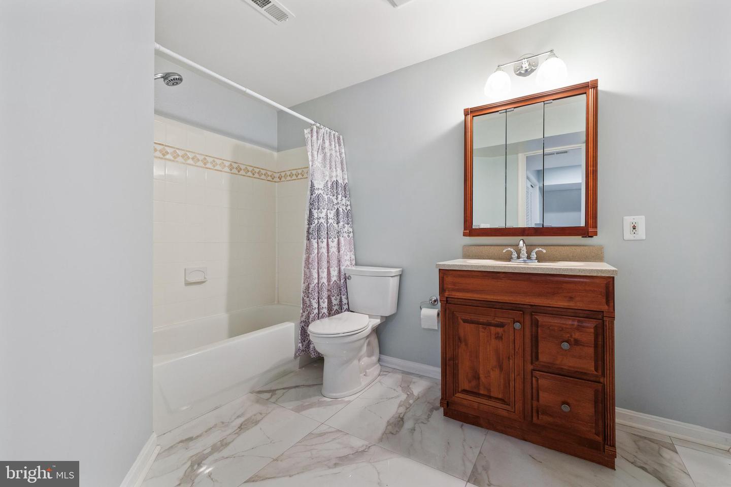 34905 GIDNEY CT, ROUND HILL, Virginia 20141, 6 Bedrooms Bedrooms, ,4 BathroomsBathrooms,Residential,For sale,34905 GIDNEY CT,VALO2097622 MLS # VALO2097622
