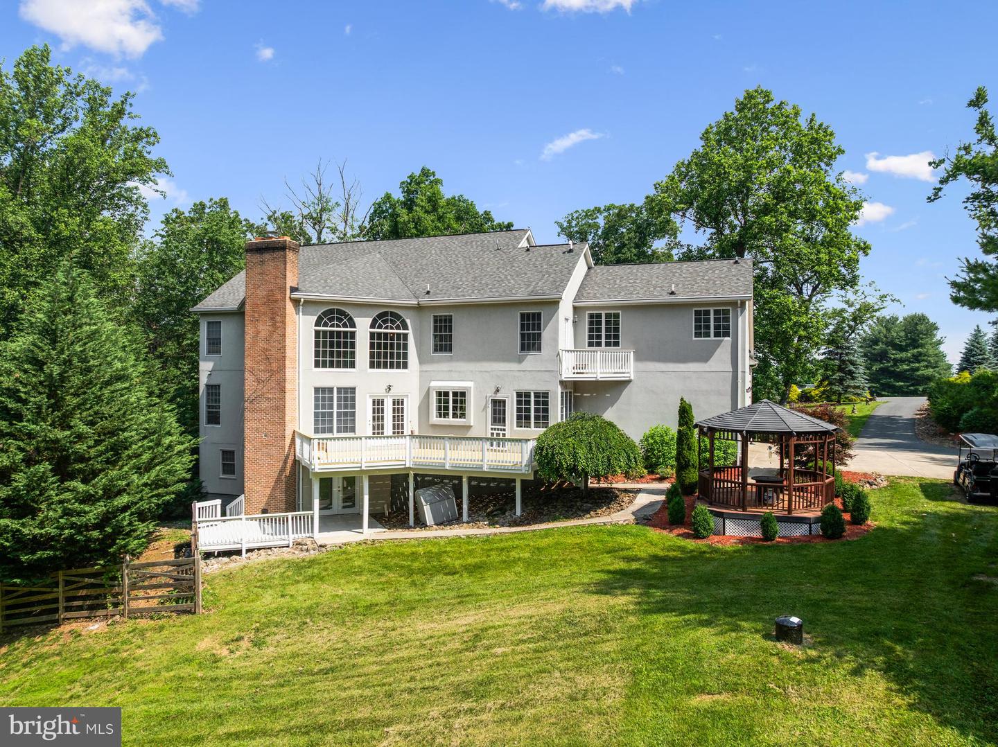 34905 GIDNEY CT, ROUND HILL, Virginia 20141, 6 Bedrooms Bedrooms, ,4 BathroomsBathrooms,Residential,For sale,34905 GIDNEY CT,VALO2097622 MLS # VALO2097622