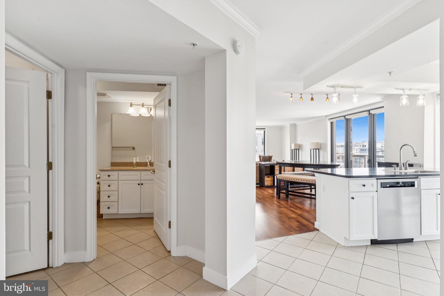 616 E ST NW #1114, WASHINGTON, District Of Columbia 20004, 2 Bedrooms Bedrooms, ,2 BathroomsBathrooms,Residential,For sale,616 E ST NW #1114,DCDC2202272 MLS # DCDC2202272