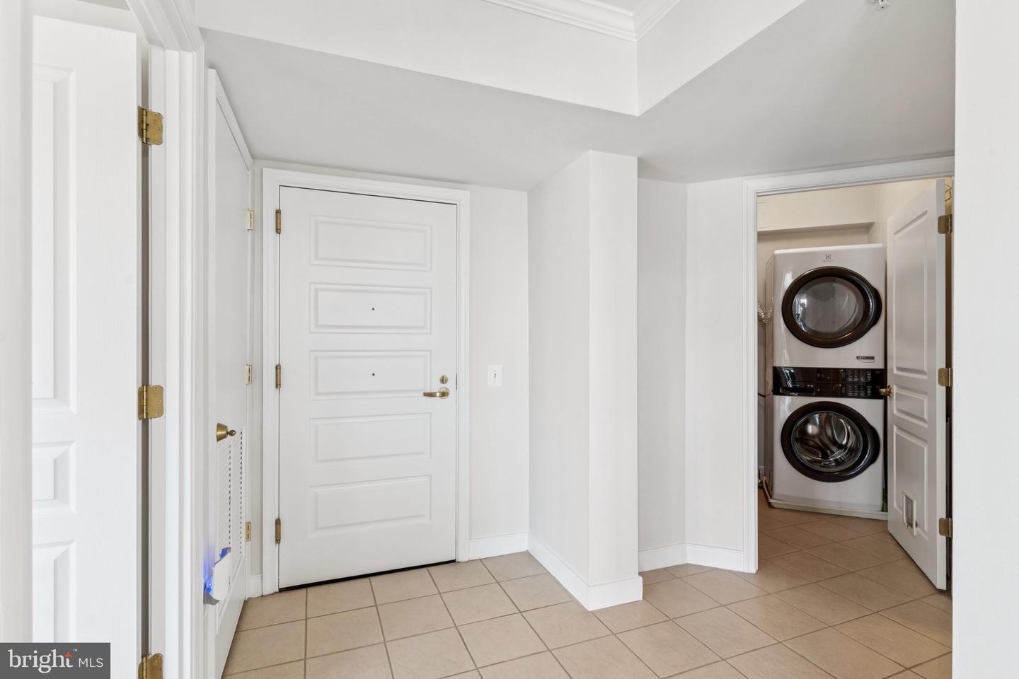 616 E ST NW #1114, WASHINGTON, District Of Columbia 20004, 2 Bedrooms Bedrooms, ,2 BathroomsBathrooms,Residential,For sale,616 E ST NW #1114,DCDC2202272 MLS # DCDC2202272