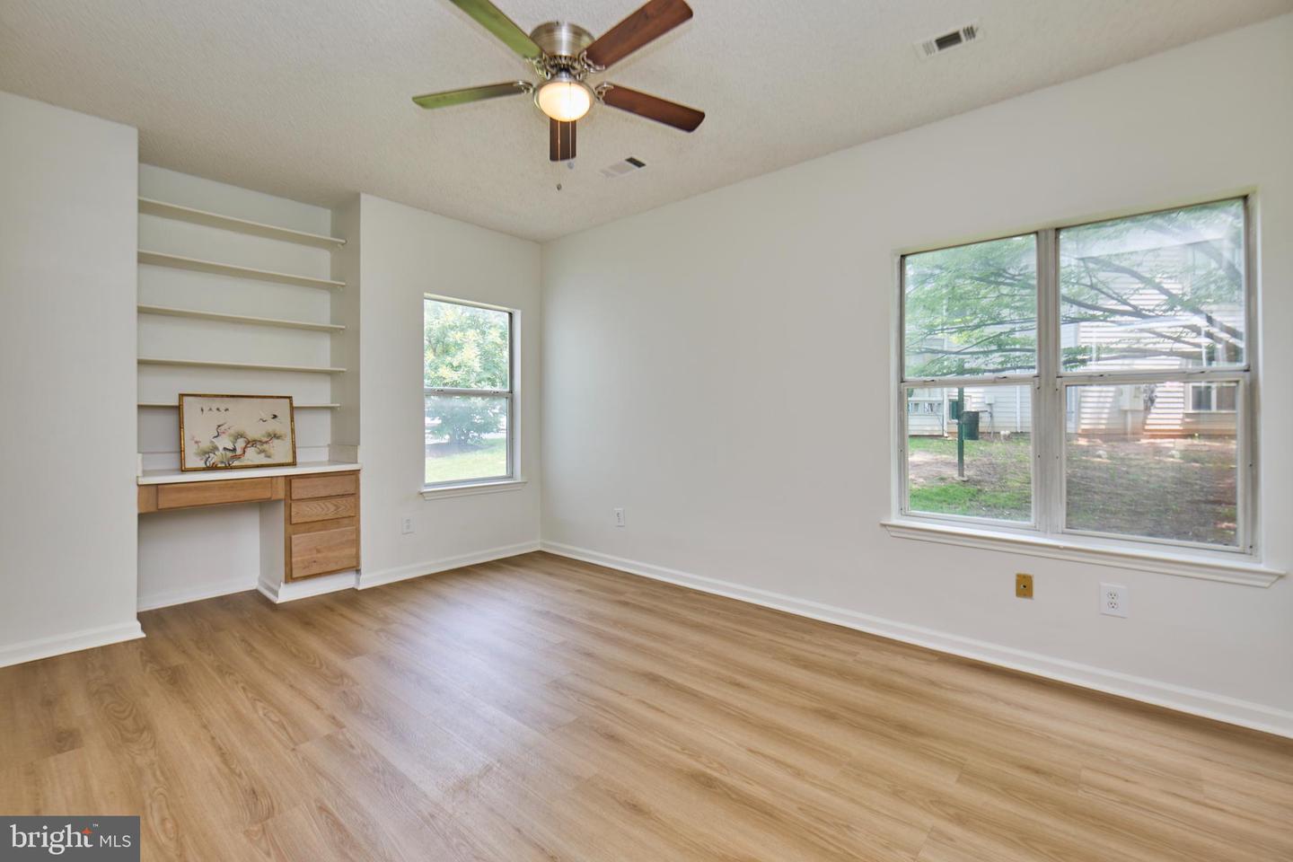 13060 AUTUMN WOODS WAY #101, FAIRFAX, Virginia 22033, 2 Bedrooms Bedrooms, ,2 BathroomsBathrooms,Residential,For sale,13060 AUTUMN WOODS WAY #101,VAFX2242934 MLS # VAFX2242934