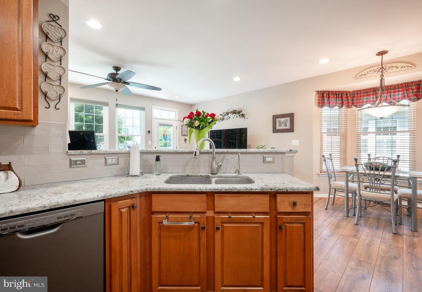 3599 SUTHERLAND CT, WARRENTON, Virginia 20187, 3 Bedrooms Bedrooms, ,2 BathroomsBathrooms,Residential,For sale,3599 SUTHERLAND CT,VAFQ2016760 MLS # VAFQ2016760
