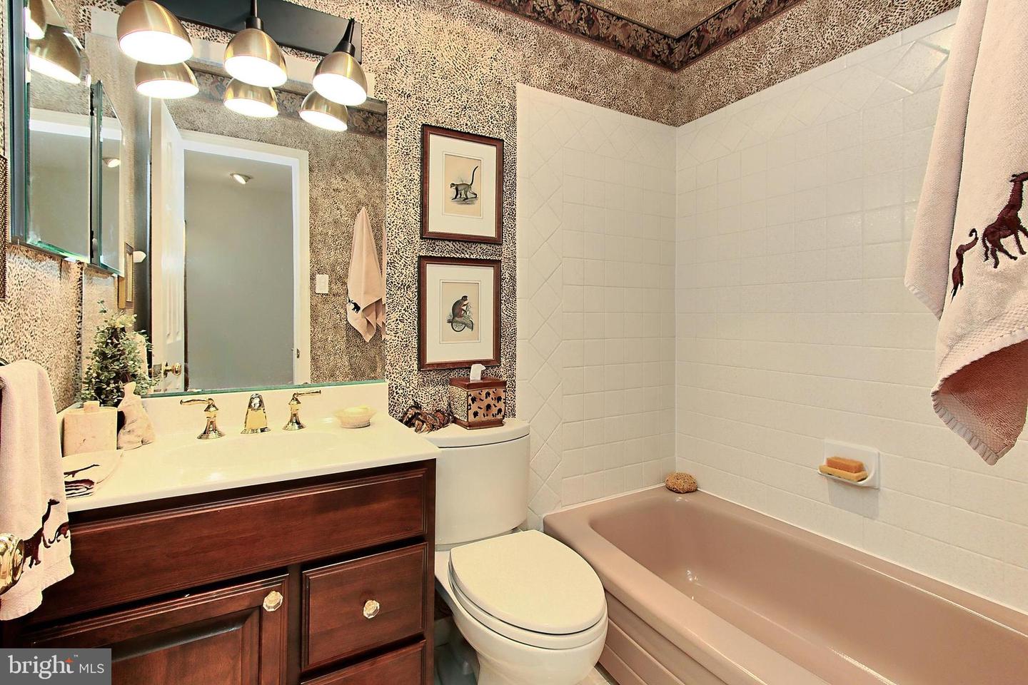 7629 TIVERTON DR, SPRINGFIELD, Virginia 22152, 2 Bedrooms Bedrooms, ,2 BathroomsBathrooms,Residential,For sale,7629 TIVERTON DR,VAFX2243018 MLS # VAFX2243018
