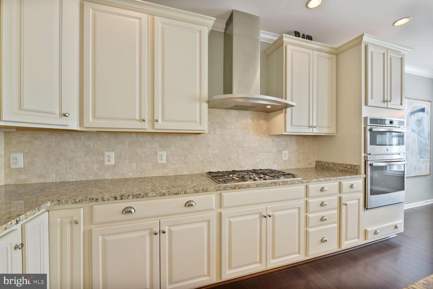 23492 BLUEMONT CHAPEL TER, ASHBURN, Virginia 20148, 3 Bedrooms Bedrooms, ,2 BathroomsBathrooms,Residential,For sale,23492 BLUEMONT CHAPEL TER,VALO2097762 MLS # VALO2097762