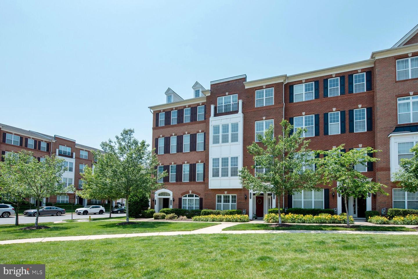 23492 BLUEMONT CHAPEL TER, ASHBURN, Virginia 20148, 3 Bedrooms Bedrooms, ,2 BathroomsBathrooms,Residential,For sale,23492 BLUEMONT CHAPEL TER,VALO2097762 MLS # VALO2097762