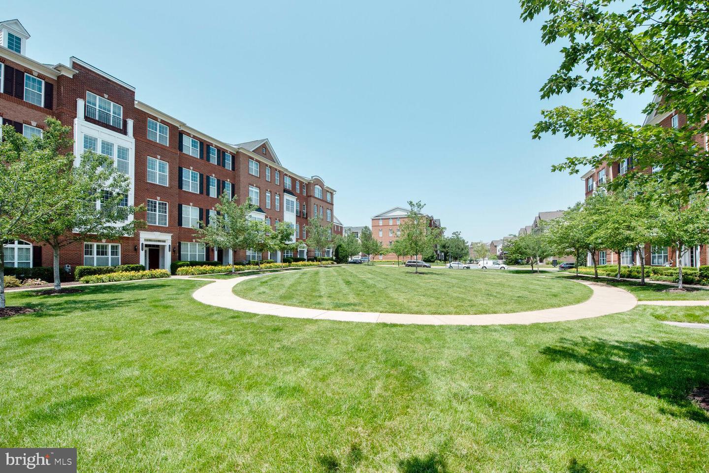 23492 BLUEMONT CHAPEL TER, ASHBURN, Virginia 20148, 3 Bedrooms Bedrooms, ,2 BathroomsBathrooms,Residential,For sale,23492 BLUEMONT CHAPEL TER,VALO2097762 MLS # VALO2097762