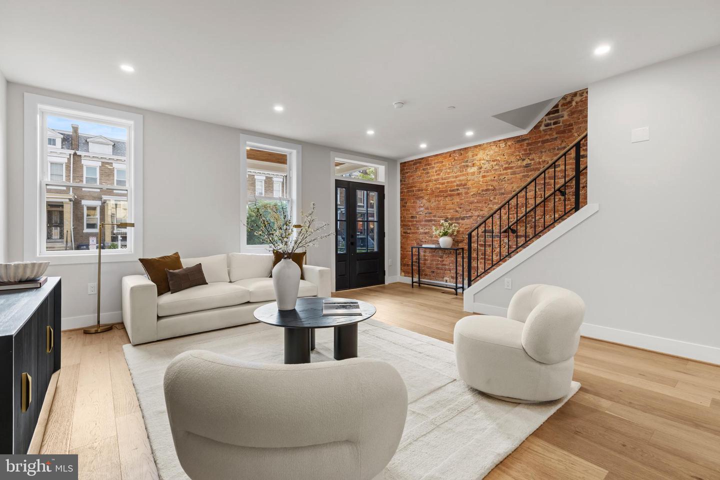 3207 WARDER ST NW, WASHINGTON, District Of Columbia 20010, 4 Bedrooms Bedrooms, ,3 BathroomsBathrooms,Residential,For sale,3207 WARDER ST NW,DCDC2202372 MLS # DCDC2202372
