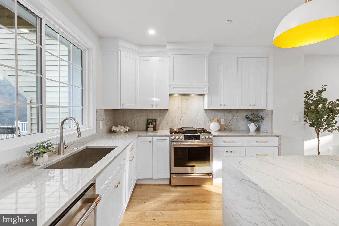 3207 WARDER ST NW, WASHINGTON, District Of Columbia 20010, 4 Bedrooms Bedrooms, ,3 BathroomsBathrooms,Residential,For sale,3207 WARDER ST NW,DCDC2202372 MLS # DCDC2202372