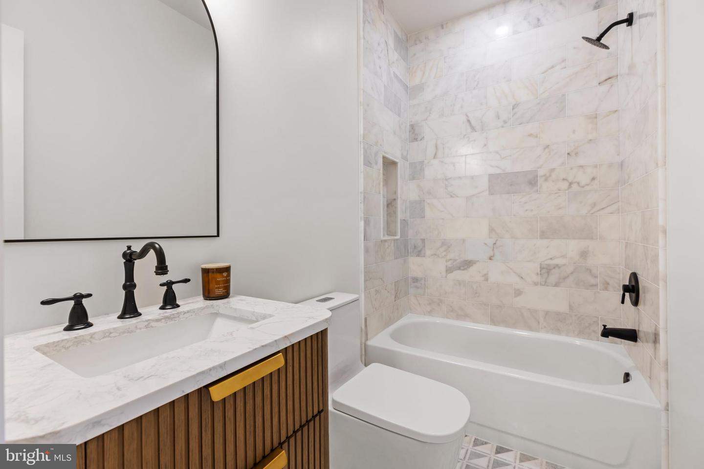 3207 WARDER ST NW, WASHINGTON, District Of Columbia 20010, 4 Bedrooms Bedrooms, ,3 BathroomsBathrooms,Residential,For sale,3207 WARDER ST NW,DCDC2202372 MLS # DCDC2202372