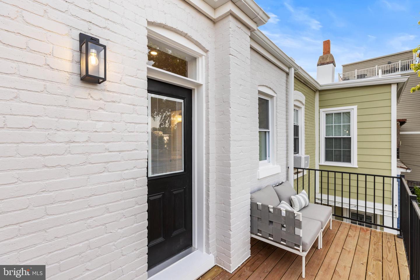 3207 WARDER ST NW, WASHINGTON, District Of Columbia 20010, 4 Bedrooms Bedrooms, ,3 BathroomsBathrooms,Residential,For sale,3207 WARDER ST NW,DCDC2202372 MLS # DCDC2202372