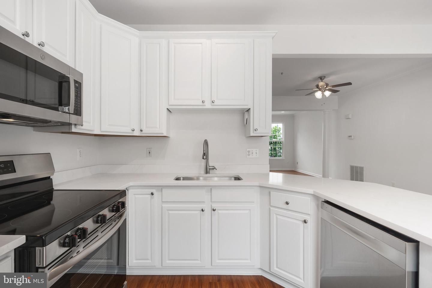 3858 DOMINION MILL DR, ALEXANDRIA, Virginia 22304, 3 Bedrooms Bedrooms, ,2 BathroomsBathrooms,Residential,For sale,3858 DOMINION MILL DR,VAAX2045704 MLS # VAAX2045704