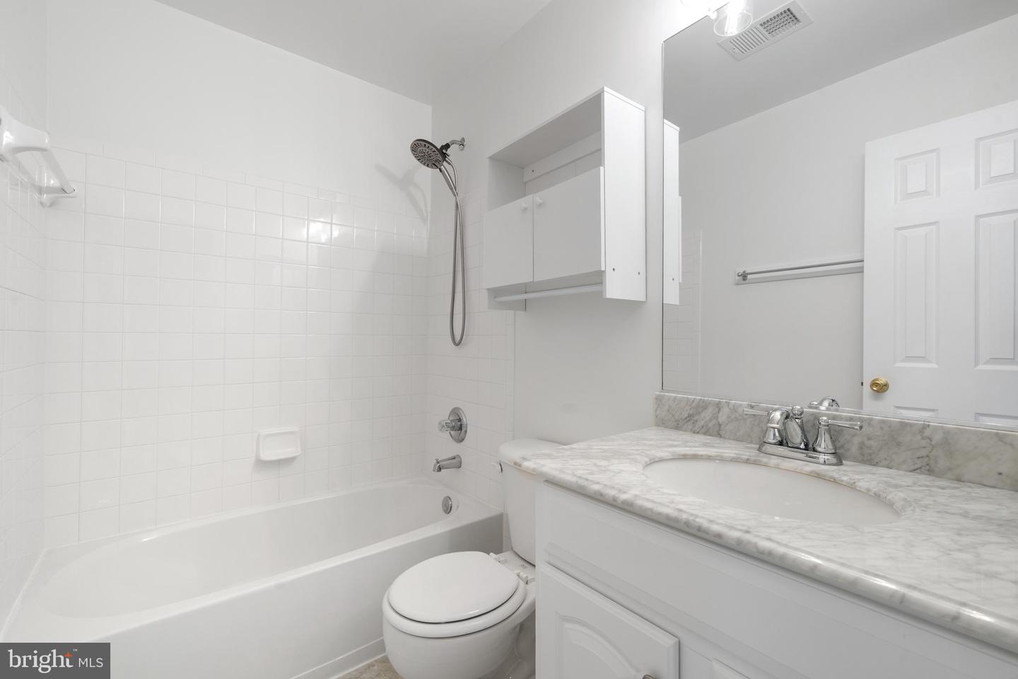 3858 DOMINION MILL DR, ALEXANDRIA, Virginia 22304, 3 Bedrooms Bedrooms, ,2 BathroomsBathrooms,Residential,For sale,3858 DOMINION MILL DR,VAAX2045704 MLS # VAAX2045704