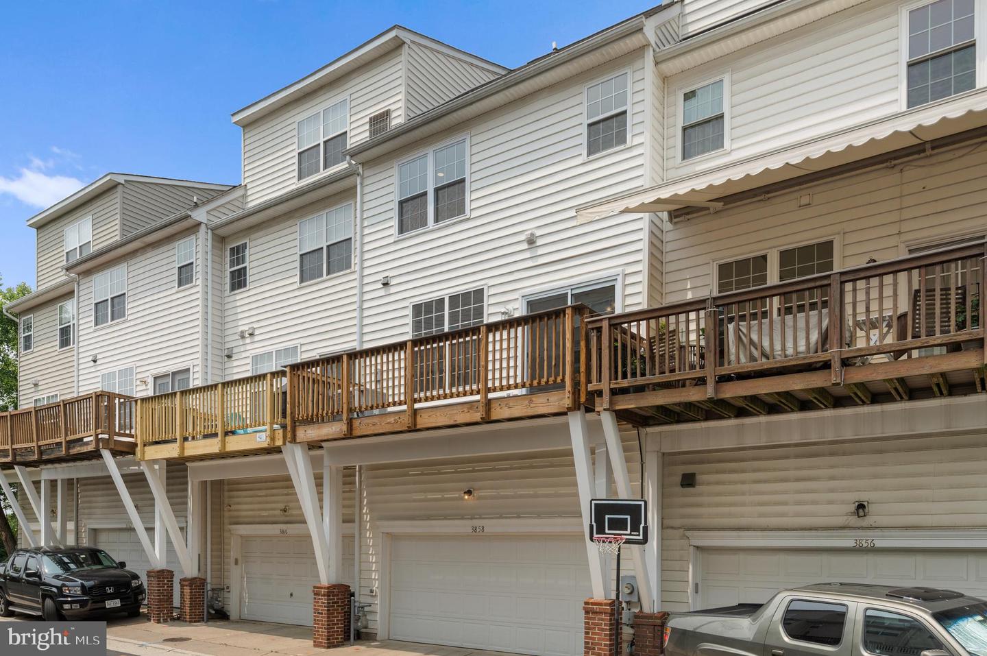 3858 DOMINION MILL DR, ALEXANDRIA, Virginia 22304, 3 Bedrooms Bedrooms, ,2 BathroomsBathrooms,Residential,For sale,3858 DOMINION MILL DR,VAAX2045704 MLS # VAAX2045704