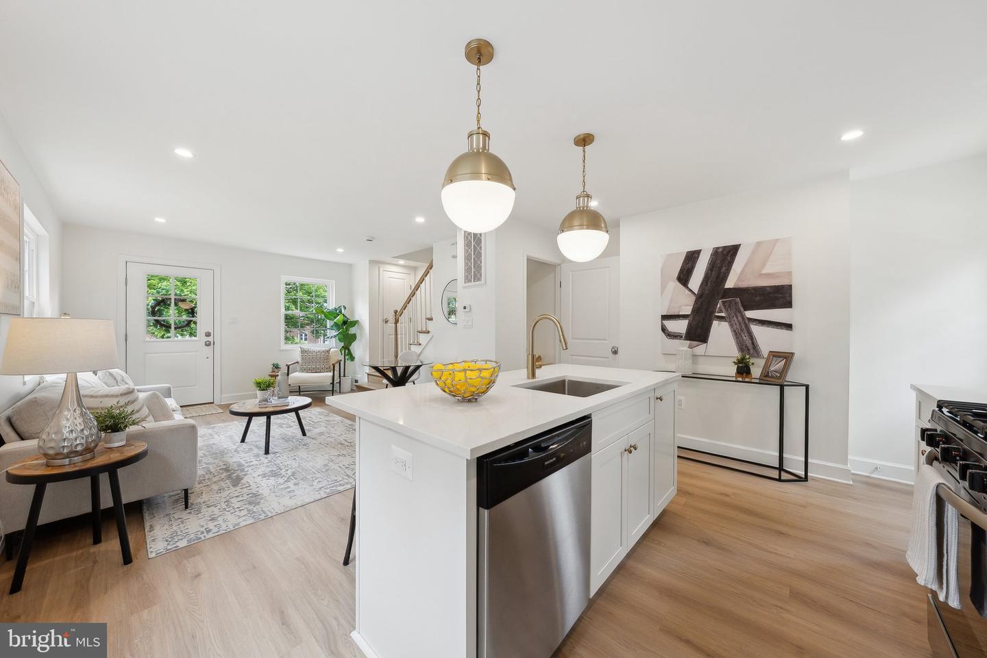 125 S INGRAM ST, ALEXANDRIA, Virginia 22304, 2 Bedrooms Bedrooms, ,2 BathroomsBathrooms,Residential,For sale,125 S INGRAM ST,VAAX2045716 MLS # VAAX2045716