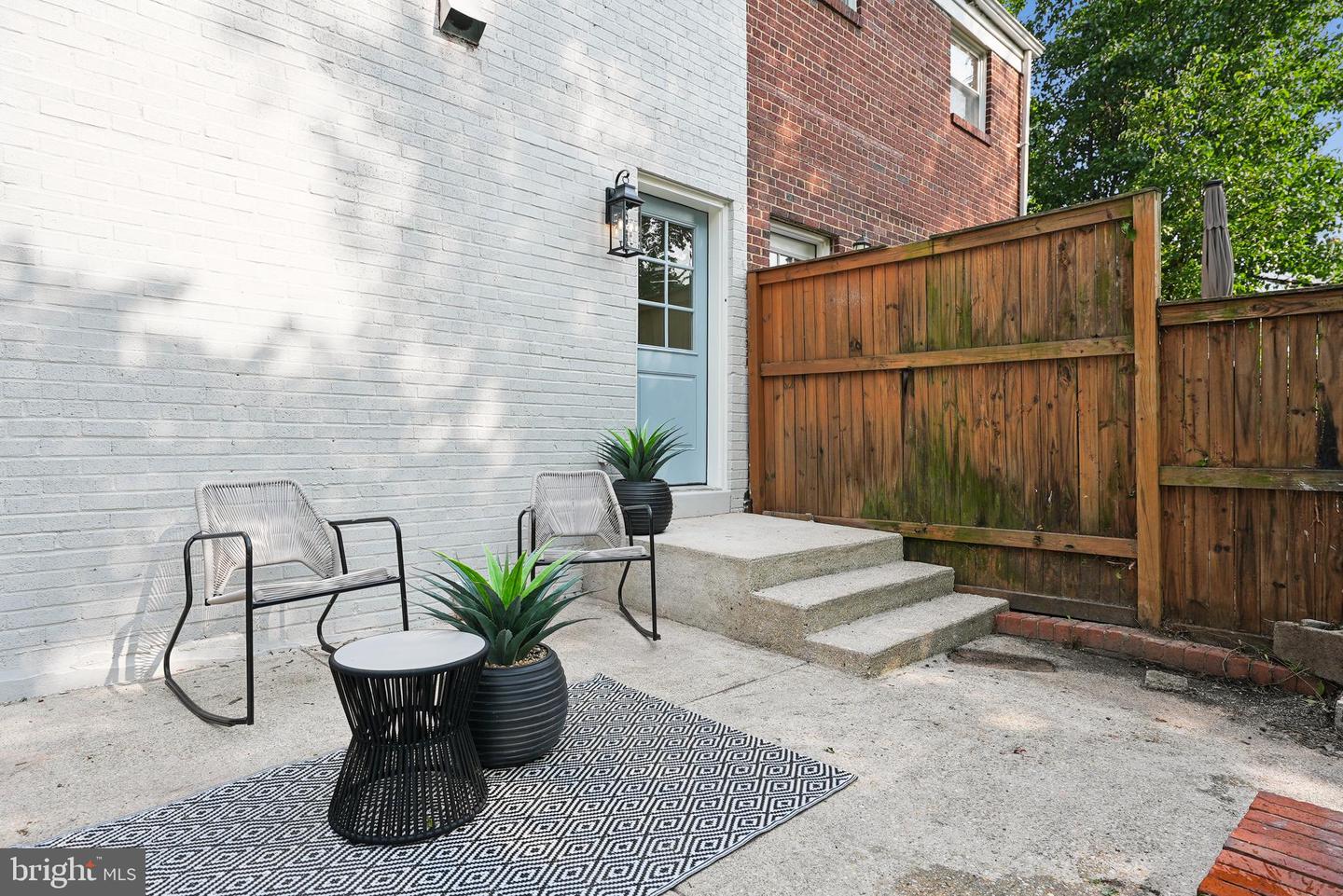 125 S INGRAM ST, ALEXANDRIA, Virginia 22304, 2 Bedrooms Bedrooms, ,2 BathroomsBathrooms,Residential,For sale,125 S INGRAM ST,VAAX2045716 MLS # VAAX2045716