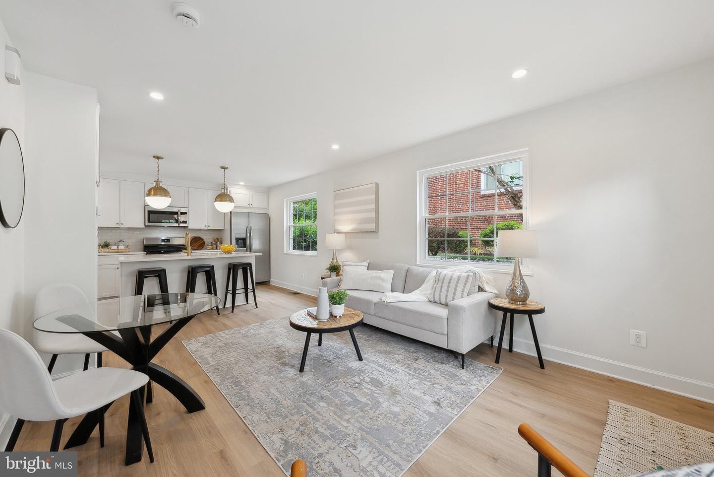125 S INGRAM ST, ALEXANDRIA, Virginia 22304, 2 Bedrooms Bedrooms, ,2 BathroomsBathrooms,Residential,For sale,125 S INGRAM ST,VAAX2045716 MLS # VAAX2045716