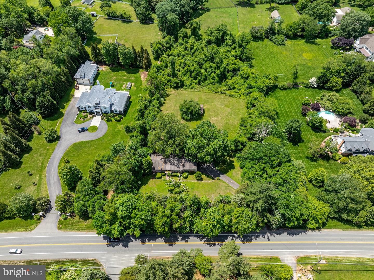 2306 HUNTER MILL RD, VIENNA, Virginia 22181, 6 Bedrooms Bedrooms, ,3 BathroomsBathrooms,Residential,For sale,2306 HUNTER MILL RD,VAFX2242902 MLS # VAFX2242902