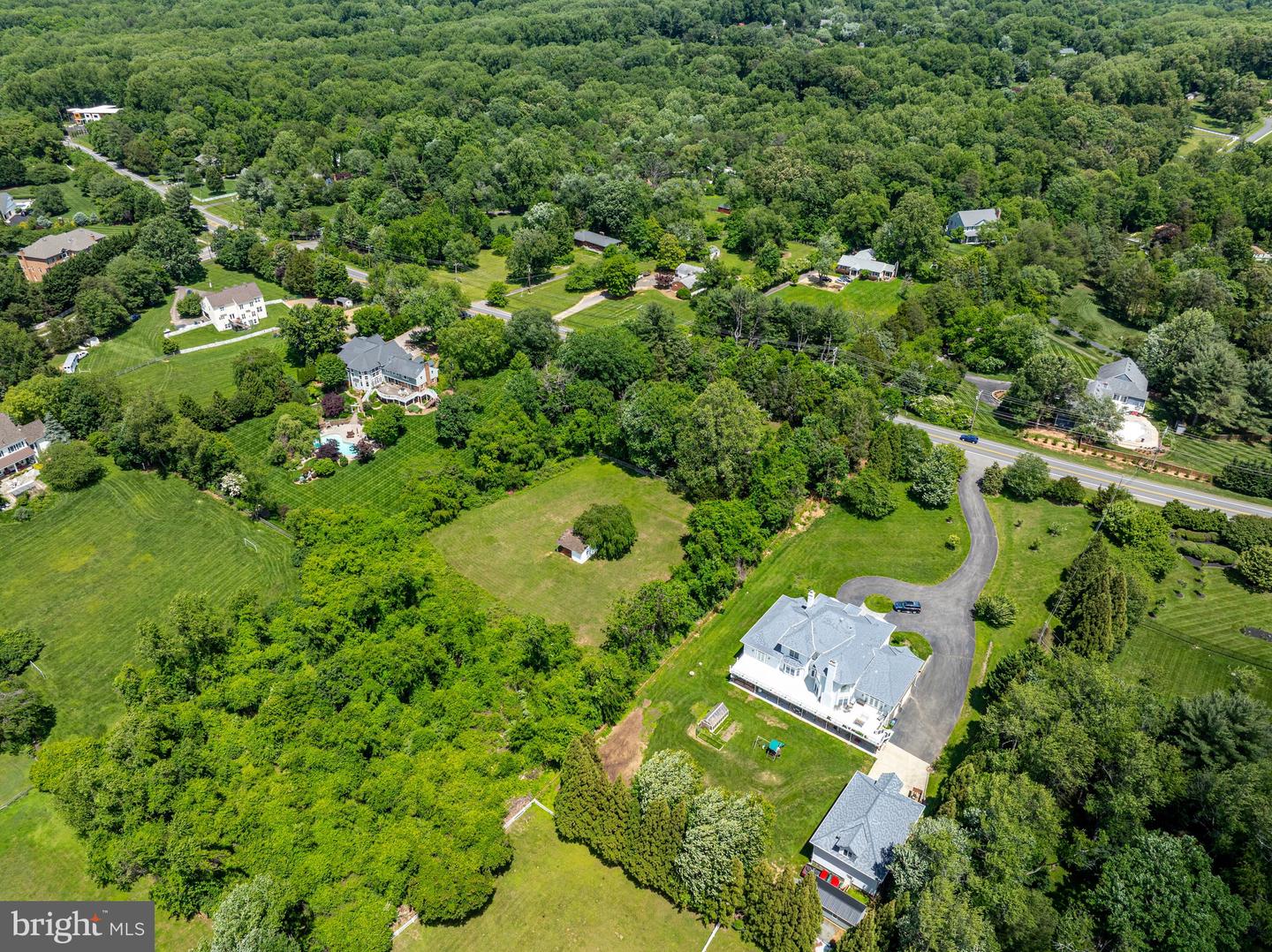 2306 HUNTER MILL RD, VIENNA, Virginia 22181, 6 Bedrooms Bedrooms, ,3 BathroomsBathrooms,Residential,For sale,2306 HUNTER MILL RD,VAFX2242902 MLS # VAFX2242902
