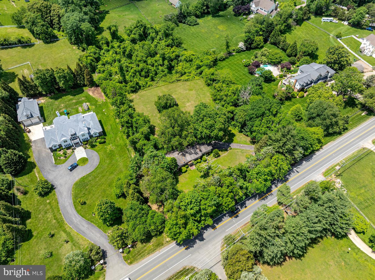 2306 HUNTER MILL RD, VIENNA, Virginia 22181, 6 Bedrooms Bedrooms, ,3 BathroomsBathrooms,Residential,For sale,2306 HUNTER MILL RD,VAFX2242902 MLS # VAFX2242902