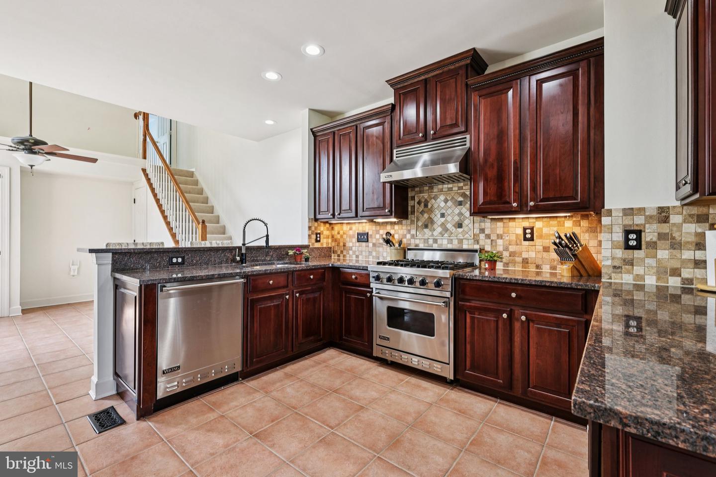 18442 LANIER ISLAND SQ, LEESBURG, Virginia 20176, 3 Bedrooms Bedrooms, ,4 BathroomsBathrooms,Residential,For sale,18442 LANIER ISLAND SQ,VALO2097692 MLS # VALO2097692