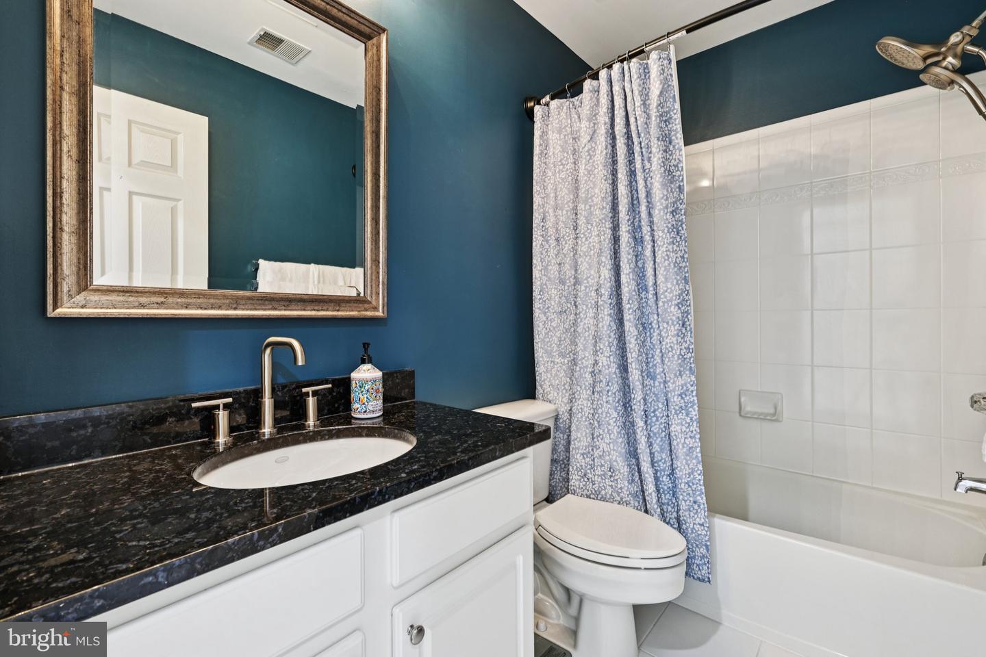 18442 LANIER ISLAND SQ, LEESBURG, Virginia 20176, 3 Bedrooms Bedrooms, ,4 BathroomsBathrooms,Residential,For sale,18442 LANIER ISLAND SQ,VALO2097692 MLS # VALO2097692